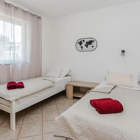 Jagunic Apartment *